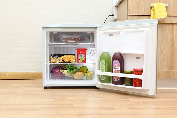 Tủ lạnh mini Aqua TLAQUA-D59FA(BS)