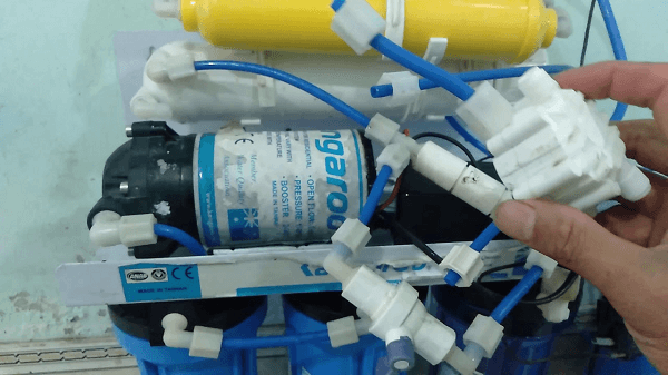 Máy lọc nước không ra nước thải